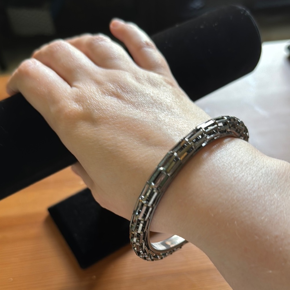 Elegant Silver Woven Bangle Jewelry